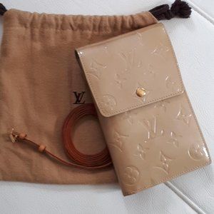 Authentic Louis Vuitton Vernis Wallet Crossbody - Never Used